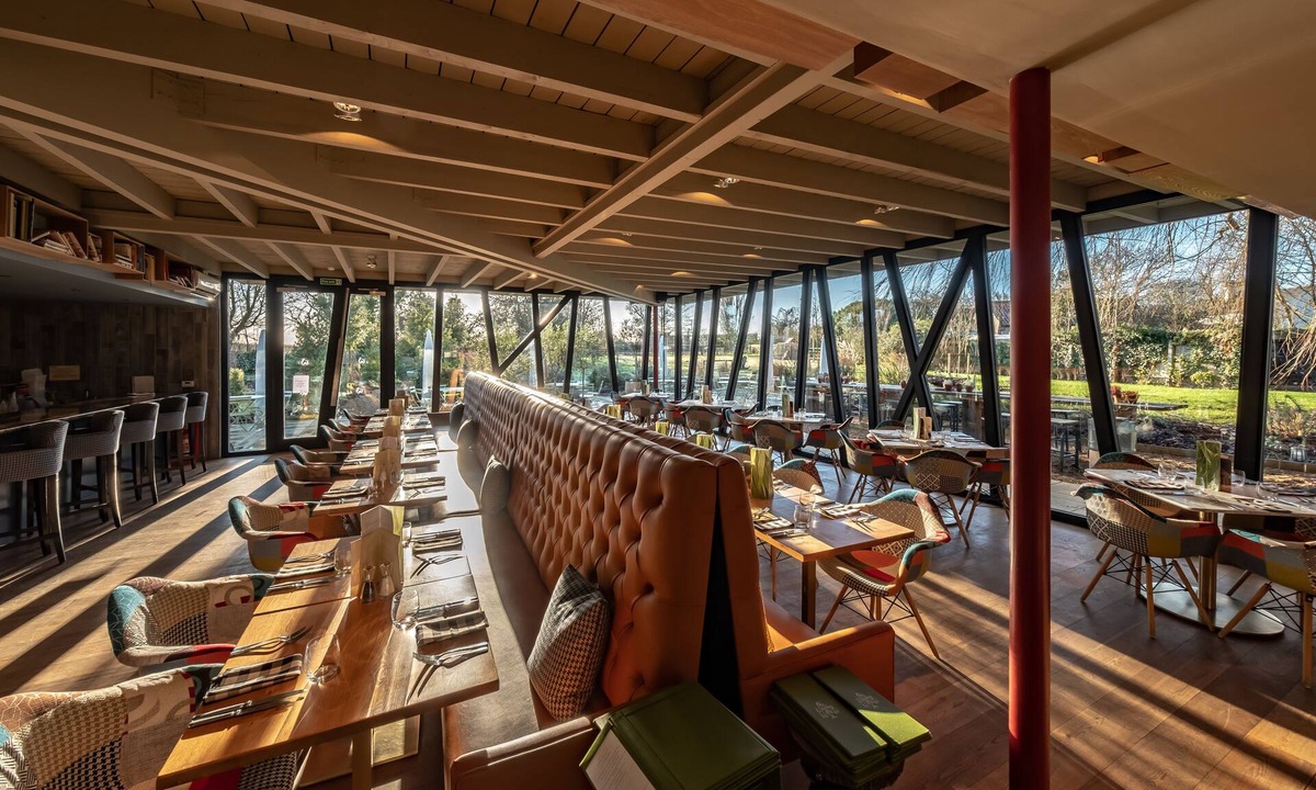 Barrow Cabin | The Weeping Willow Lodges