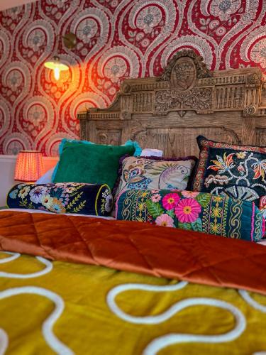 Broadford House | The White Rabbit Rooms