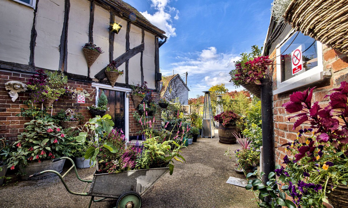 Coggeshall Hotel | The WoolPack Inn