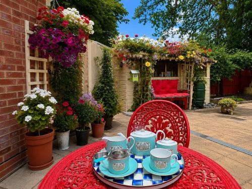 Epping House | Theydon Bois Country Retreat with Garden