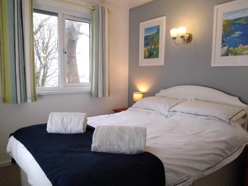Saint Erth Praze House | Three bed Holiday Home