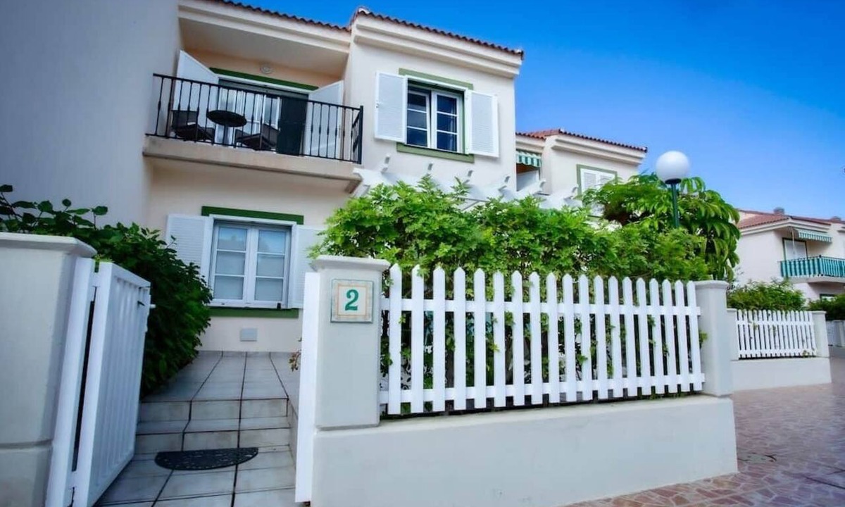 Pasito Blanco Apartment | To complete