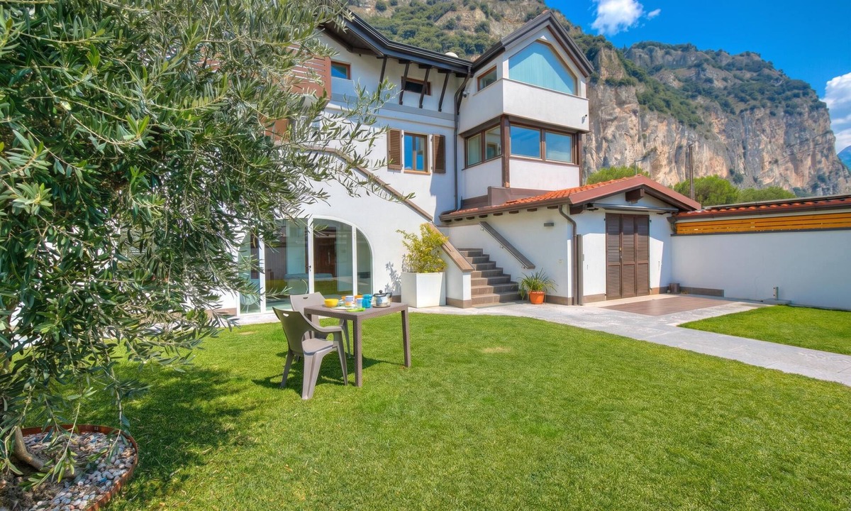 Arco Apartment | Torbole Lake Front with Private Balcony, Torbole - Arco, Italy
