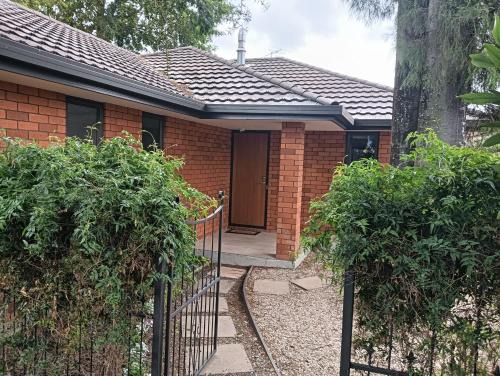 Blenheim Bed & Breakfast | Two Totara Townhouse One Bedroom Executive Townhouse