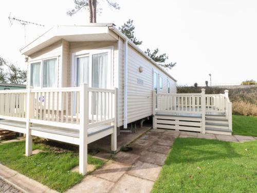 Ferryside House | Under Cliff Caravan