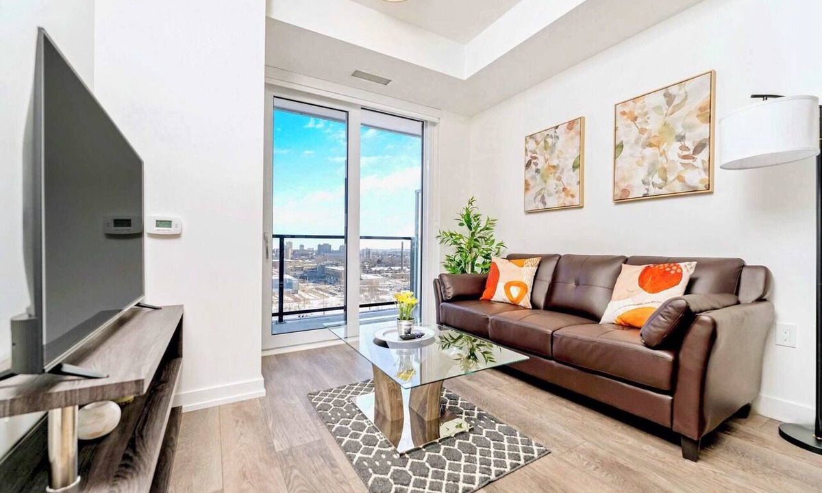 Kitchener Condo | Union Towers Condo with City Views and Patio