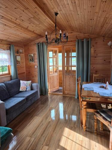 Girvan Apartment | Unique Caravan with Outdoor Space Lodge