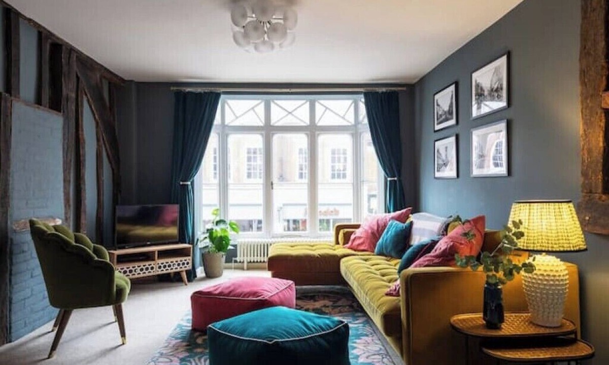 St Albans Apartment | Unique Exclusive Historical 16th Cent. Central St Albans Apt 8 min train London