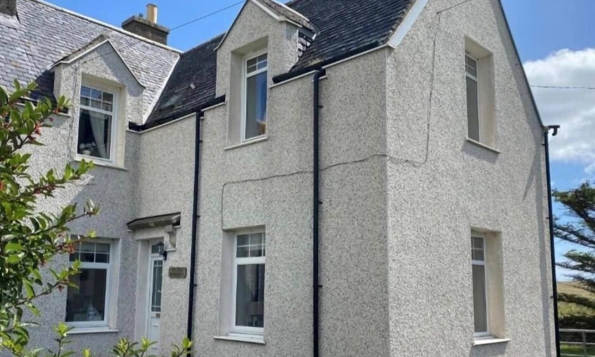 Wick House | Victorian Schoolhouse nc500 3 Bed Parking