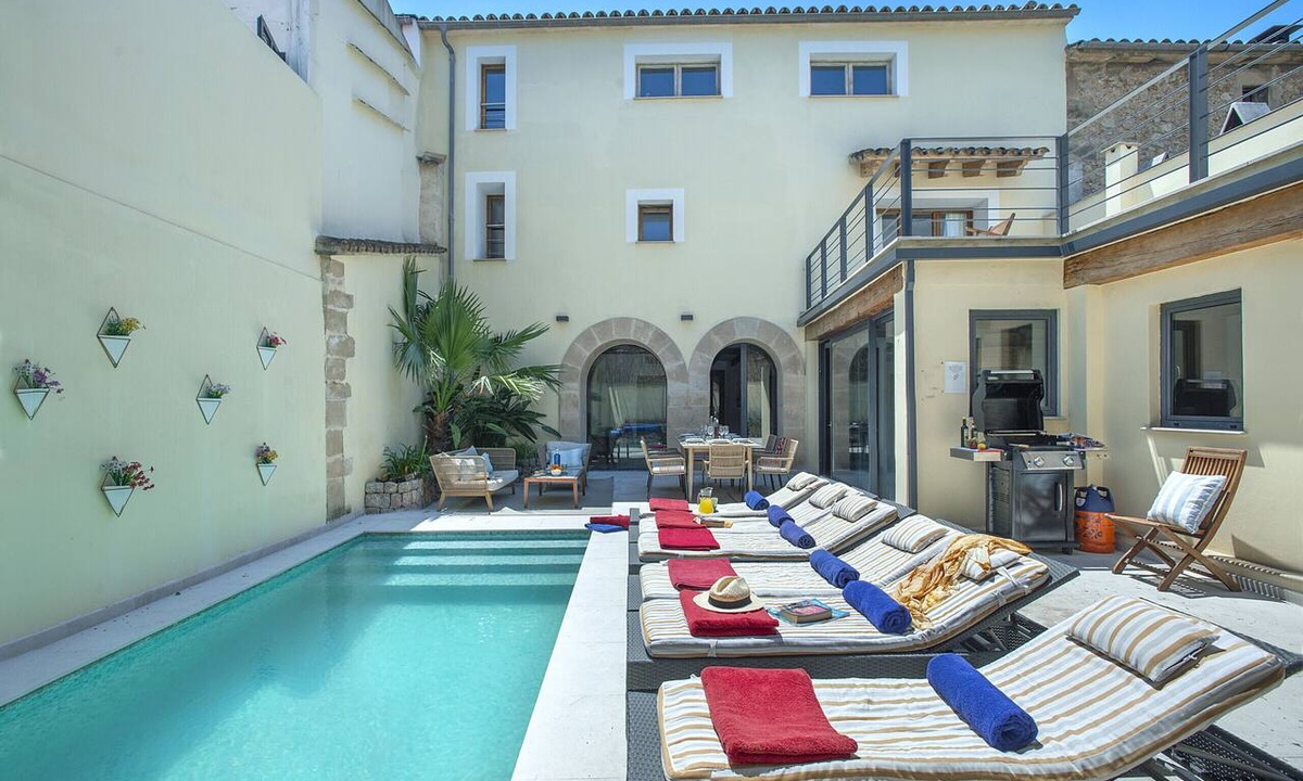 Pollensa Villa | VILLA ALVAREZ - 5 MIN WALK TO OLD TOWN CENTER.