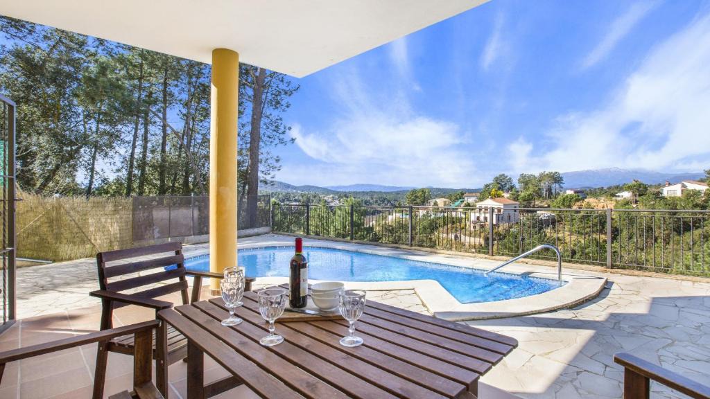 Vidreres Villa | Villa Camel - Lloret de Mar
