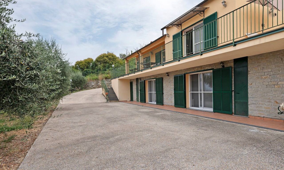 Diano Marina Villa | Villa 'Capo Berta View' with Sea View, Wi-Fi and Air Conditioning