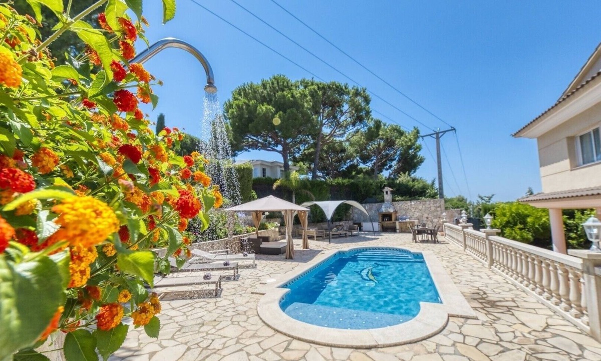 Lloret de Mar Villa | Villa 'Costacabana - Lorena' with Mountain Views, Private Pool and Wi-Fi