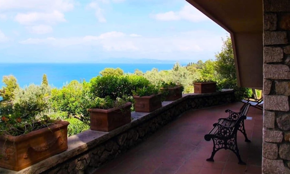 Monte Argentario Apartment | Villa Sveva, a perch above the sea