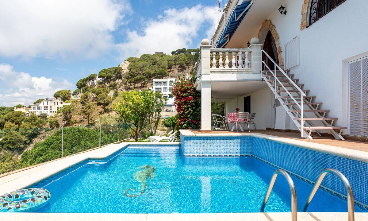Lloret de Mar Villa | Villa 'Tresa' with Panoramic Sea Views and Private Pool