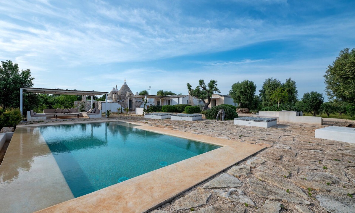Villa Castelli Villa | Villa 'Trullo Nostress with Pool' with Garden, Terrace & Wi-Fi