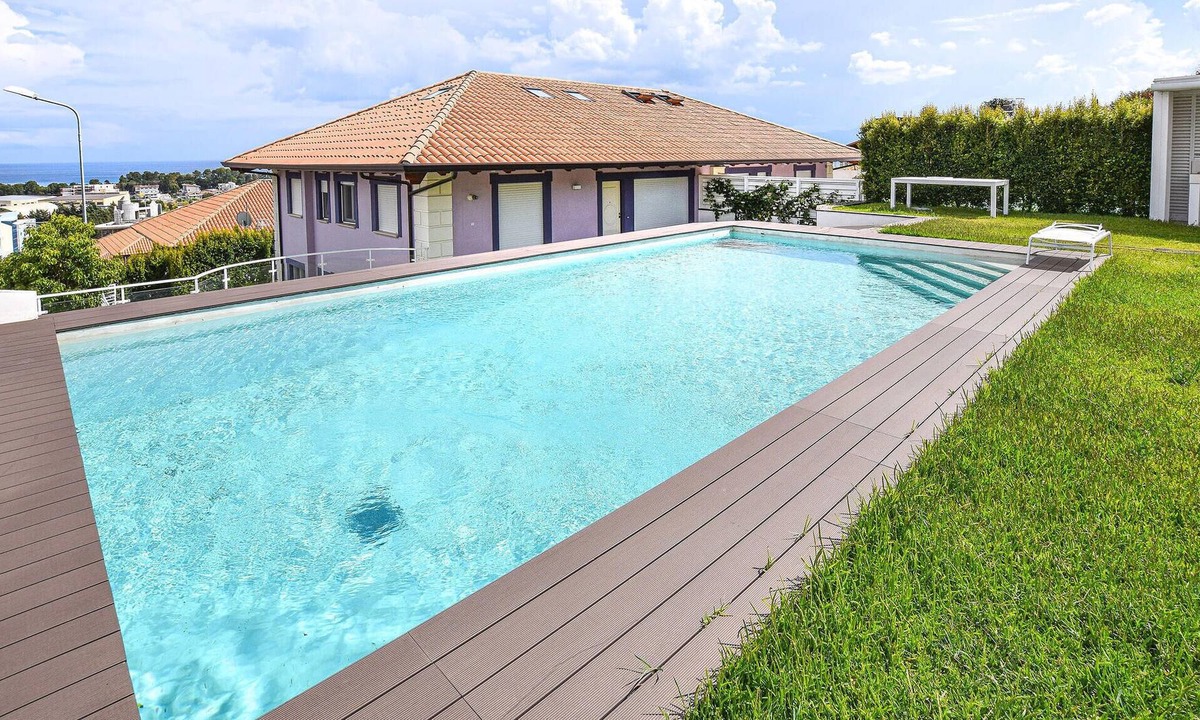 Catanzaro Lido Apartment | Villetta il Mirto