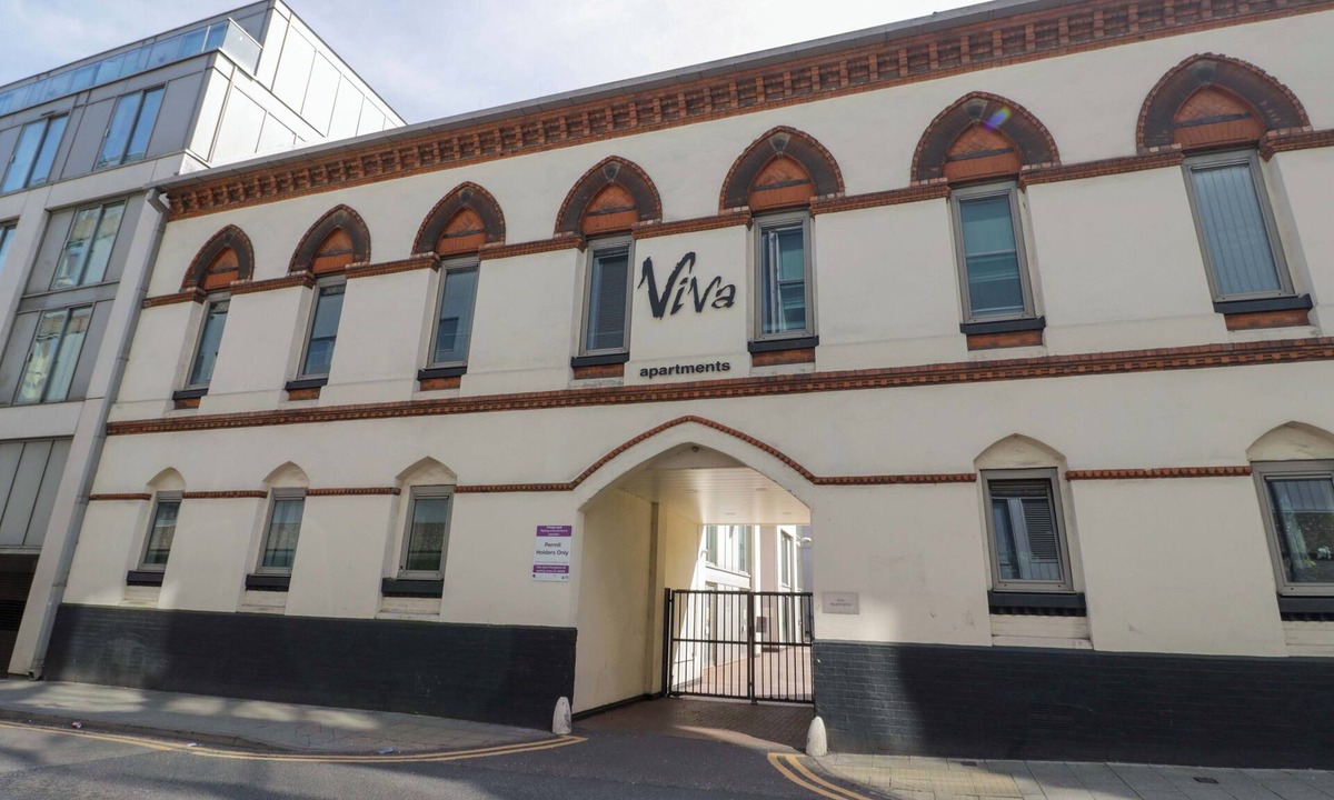 The Westside Cottage | VIVA APARTMENT, romantic in Birmingham