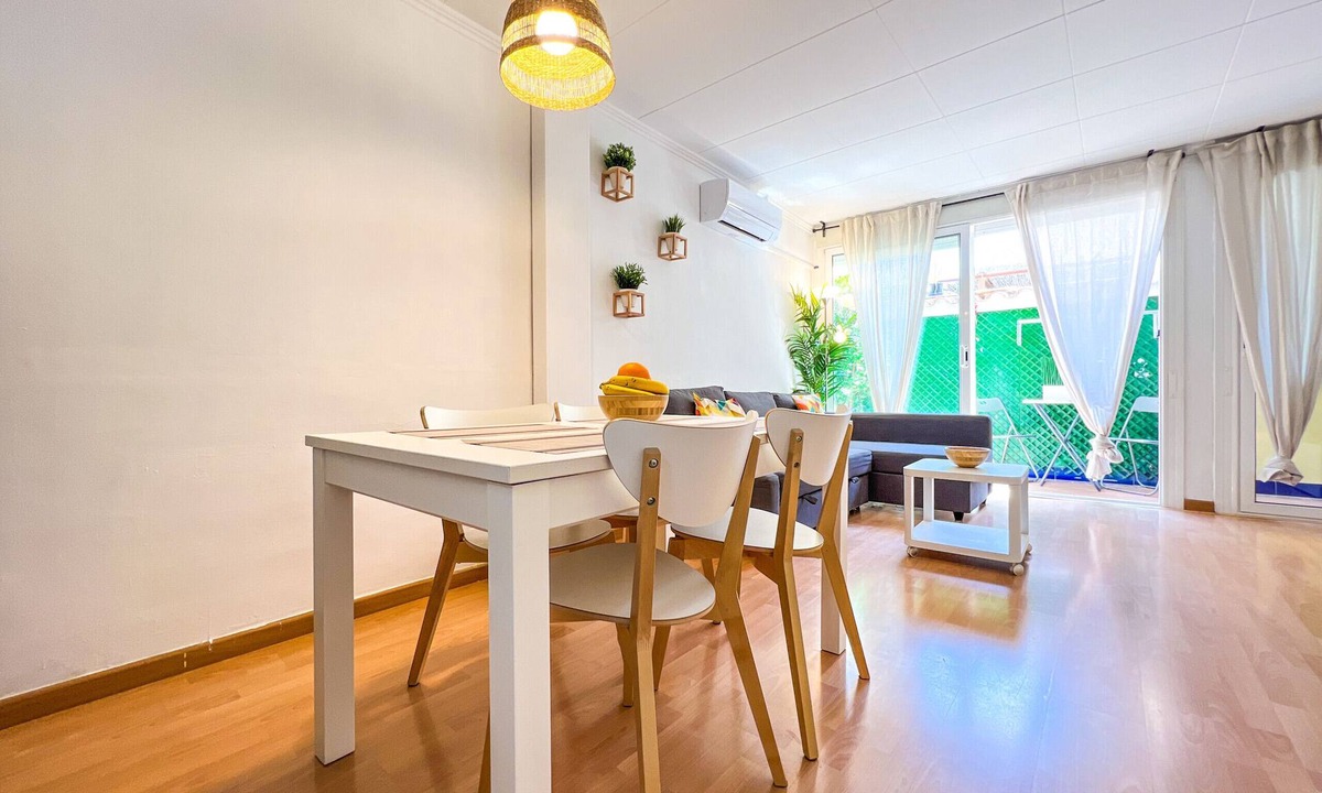 Calella Apartment | Vivalidays Albert - Calella