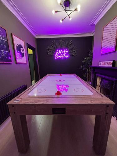 Cleethorpes House | Wad-i-Koo Beach House, Hot Tub, Games Room