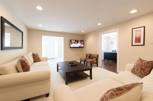 Crystal Beach House | WALK TO THE BEACH RETREAT