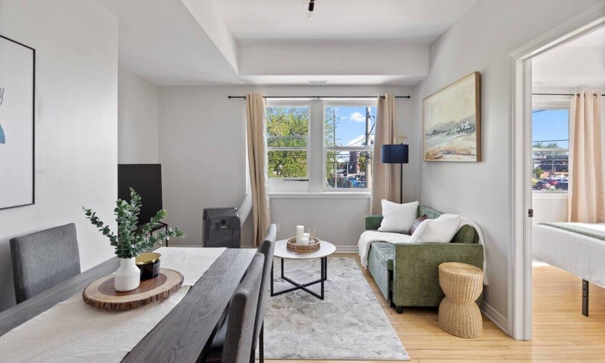 Walkerville Apartment | Walkerville 2BR Suite | Near Casino & NextStar