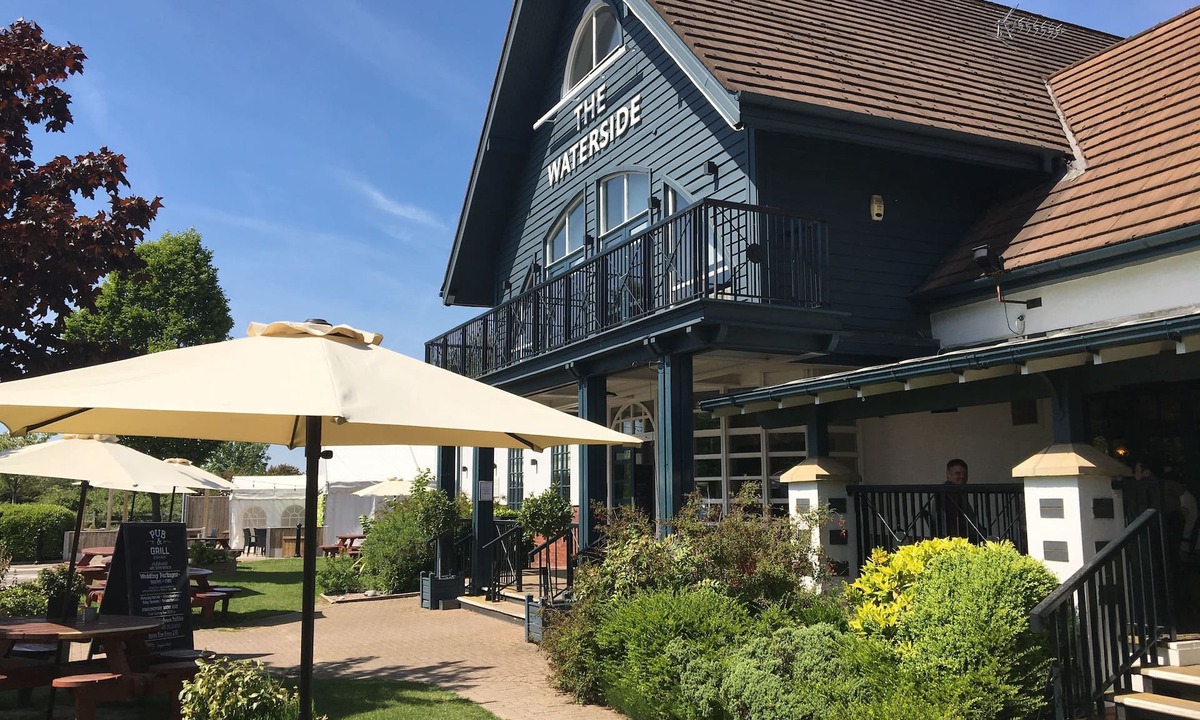 Warrington Hotel | Waterside By Greene King Inns
