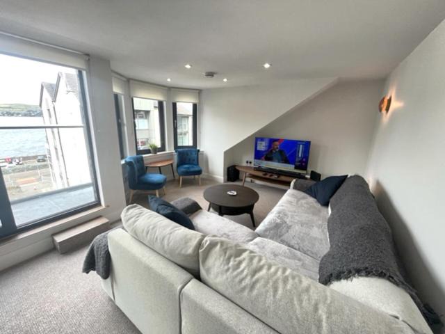 Gourock Apartment | Waverley Apartments, Crow's Nest