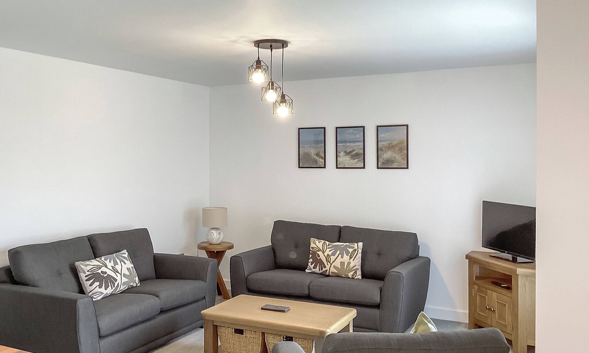 Dornoch Apartment | Welcome to Achadh an elegant two-bedroom retreat.