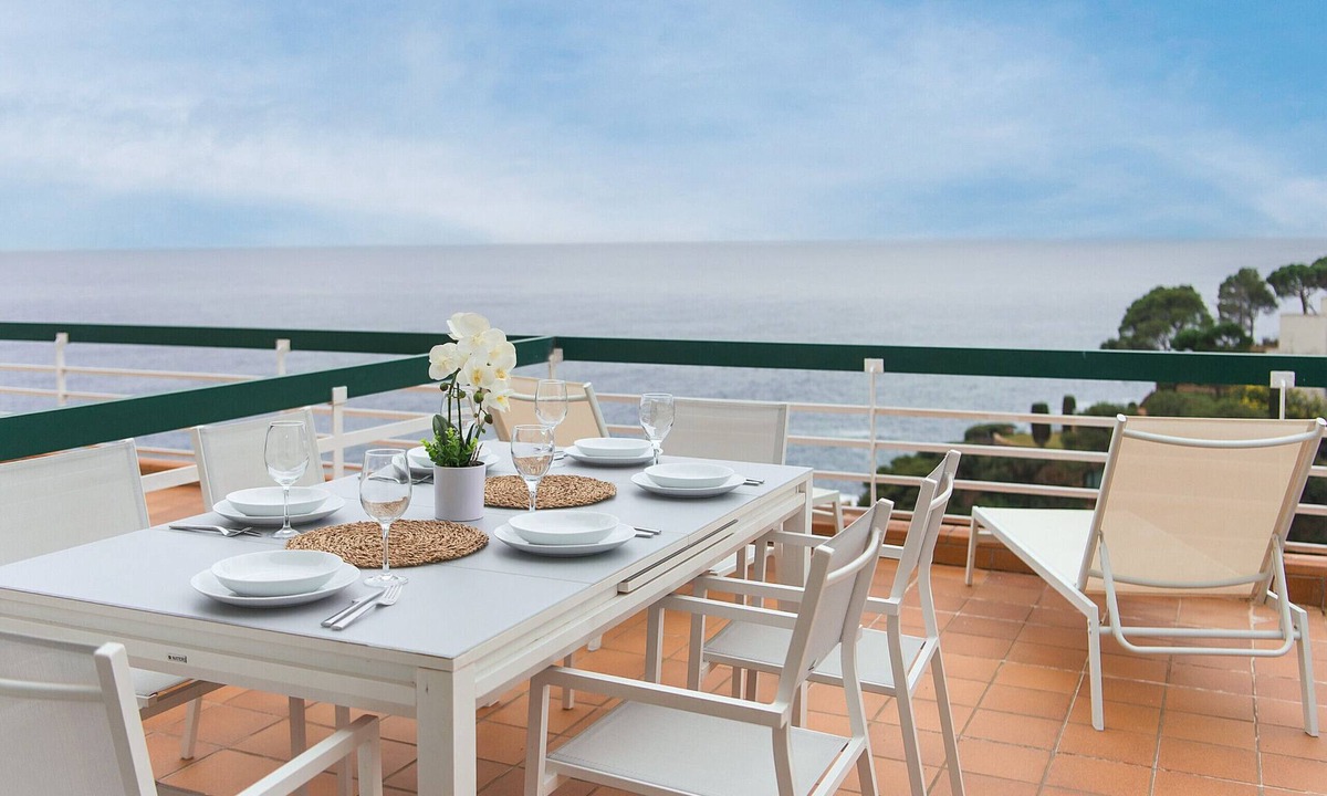 Salionc Apartment | WELCS APARTAMENTO DÚPLEX 210 PDA con vista al mar