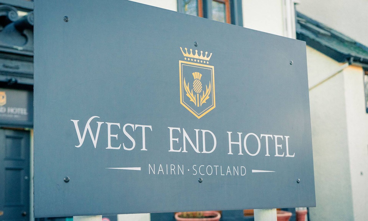 Nairn Hotel | West End Hotel