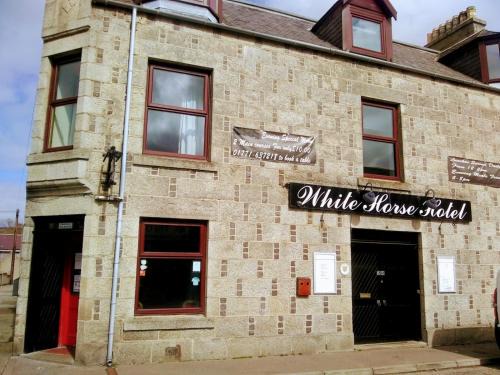 Strichen Hotel | White Horse Hotel