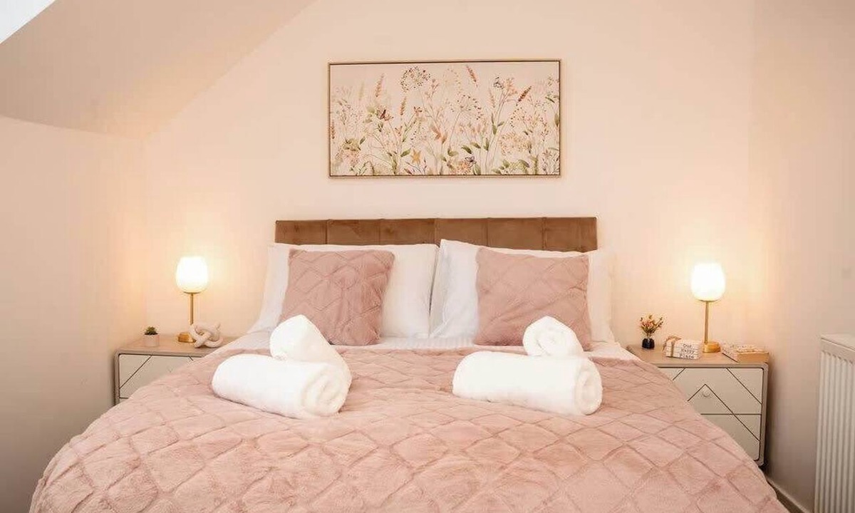 Muthill House | Willoughby Cottage - Rustic Retreat in Crieff