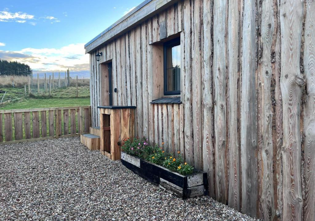 Forres House | Willow Straw Bale Cabin
