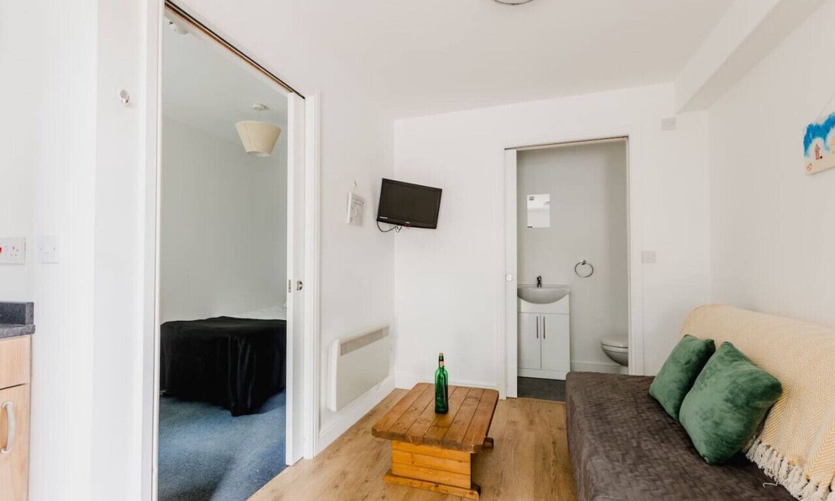 Withernsea Apartment | Withernsea Studio Apt + Sofa bed