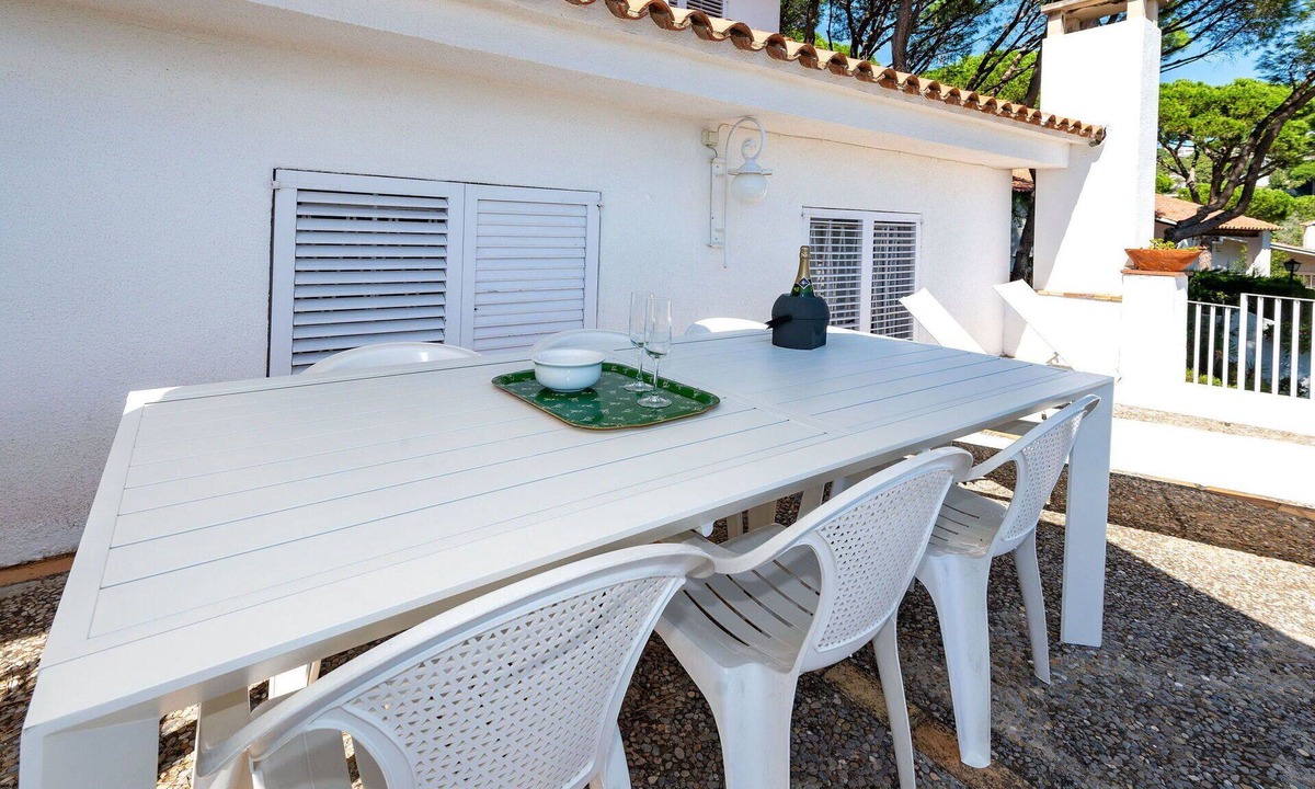 Sant Pol De Mar House | Wonderful private villa for 8 people with WIFI and TV