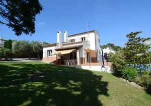 150 m² Villa ∙ 4 bedrooms ∙ 8 guests