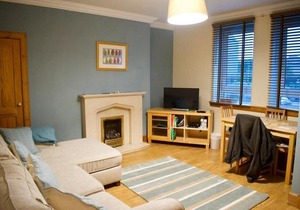 2 Bedroom Apartment With Parking In Edinburgh