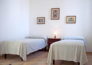 2 bedrooms house at Marina di Andrano 500 m away from the beach with sea view and furnished garden
