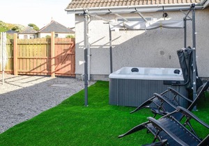4 bedroom accommodation in Port William, near Newton Stewart