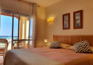 Carabeo 2000 2.3: Excellent location, Sea view & terraces, Lift, fully equipped.
