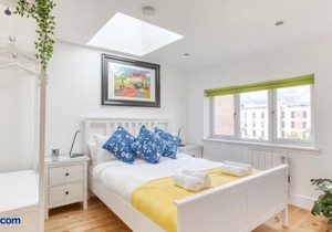 Central Bright 3 Bed Flat with Pool & Parking