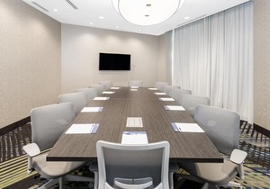 Holiday Inn Express & Suites Ottawa Downtown East, An IHG Hotel
