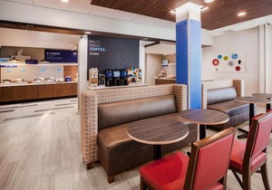 Holiday Inn Express & Suites Ottawa Downtown East, An IHG Hotel