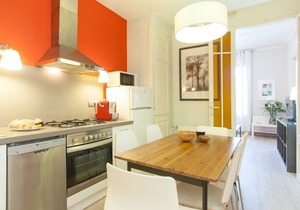 SF An apartment 300 meters from the Sagrada Familia temple - FREE WIFI