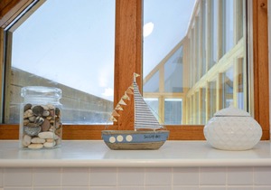 THREE CHANTRY BARNS, ORFORD, pet friendly, with a garden in Orford