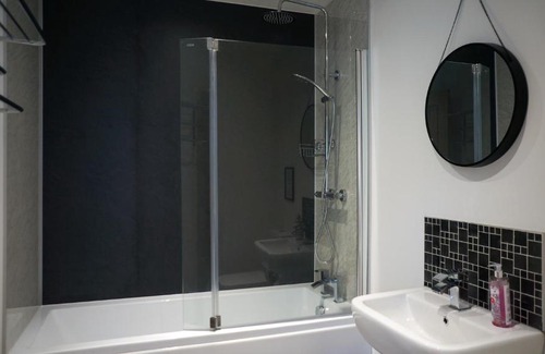 Crawcrook House | Priestfield Farm Cottages