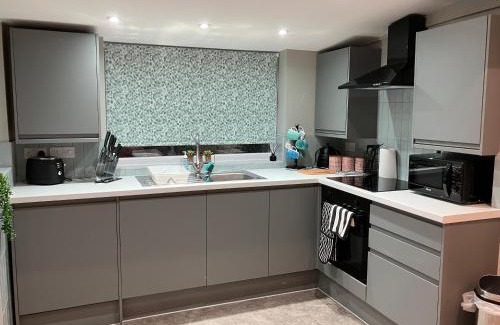 Ormskirk House | Stumps and Bails Families and contractors welcome