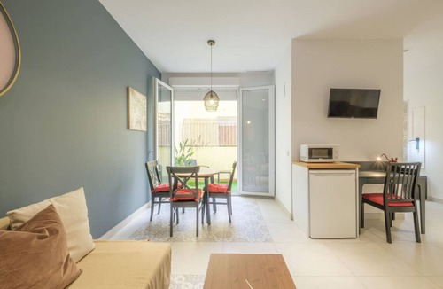 La Petxina Apartment | ꕥ Chic & Comfortable Apartment/Private Terrace ꕥ