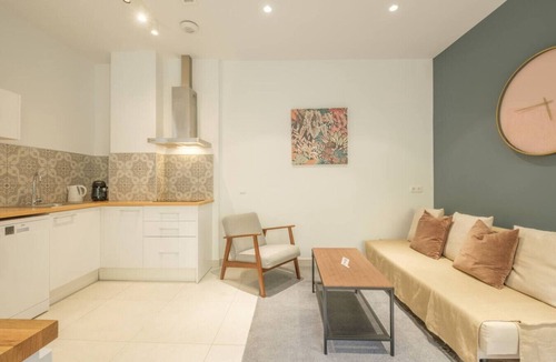 La Petxina Apartment | ꕥ Chic & Comfortable Apartment/Private Terrace ꕥ
